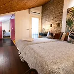 Apartamento 3 Dormitorios En Calle San Vicente.